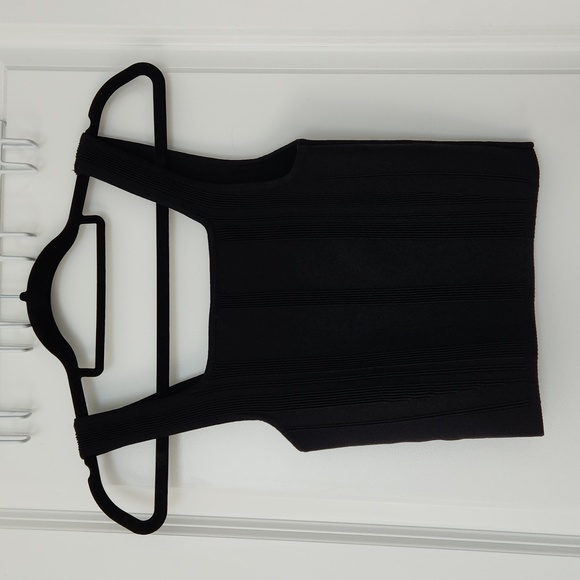 DYNAMITE Black Cropped Top - Picture 2 of 5